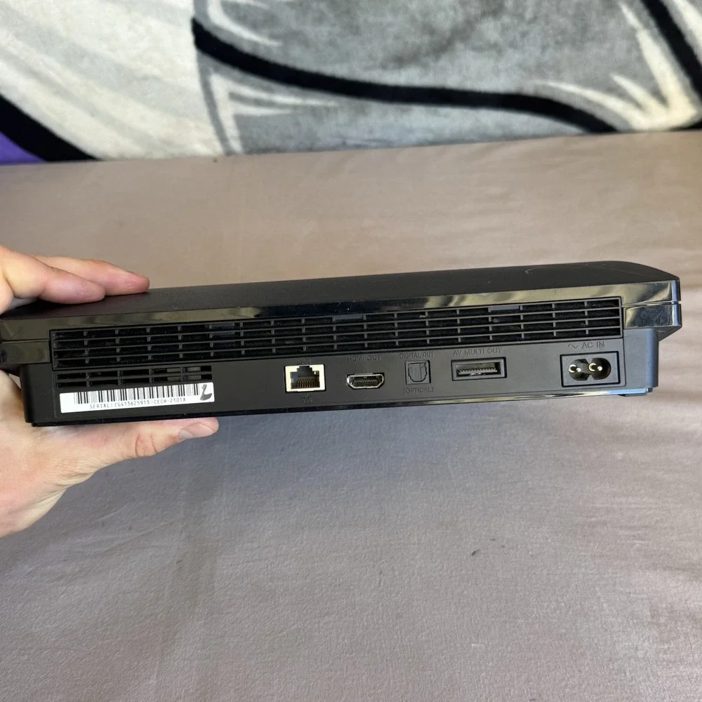 Sony PlayStation 3 Console Blu-Ray NTSC-U/C Black